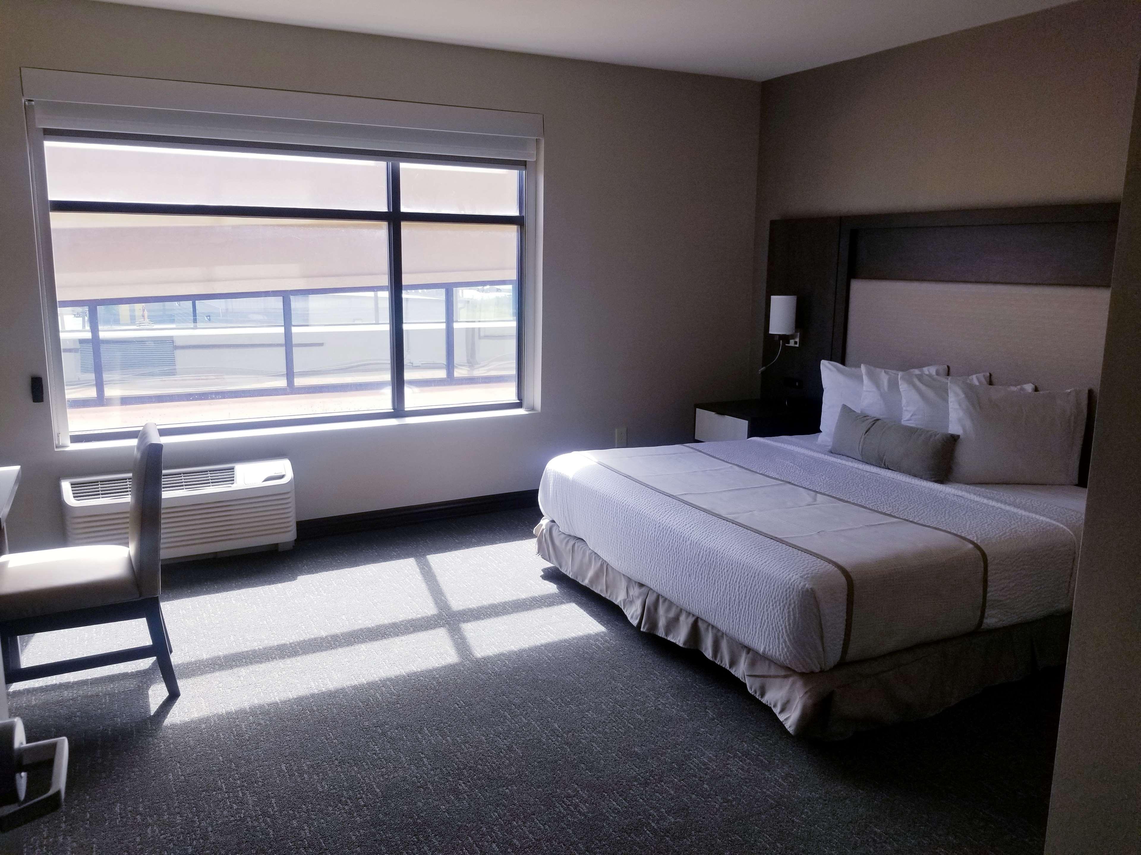 Best Western Plus Executive Residency Rigby'S Water World Hotel Уорнер-Робинс Экстерьер фото
