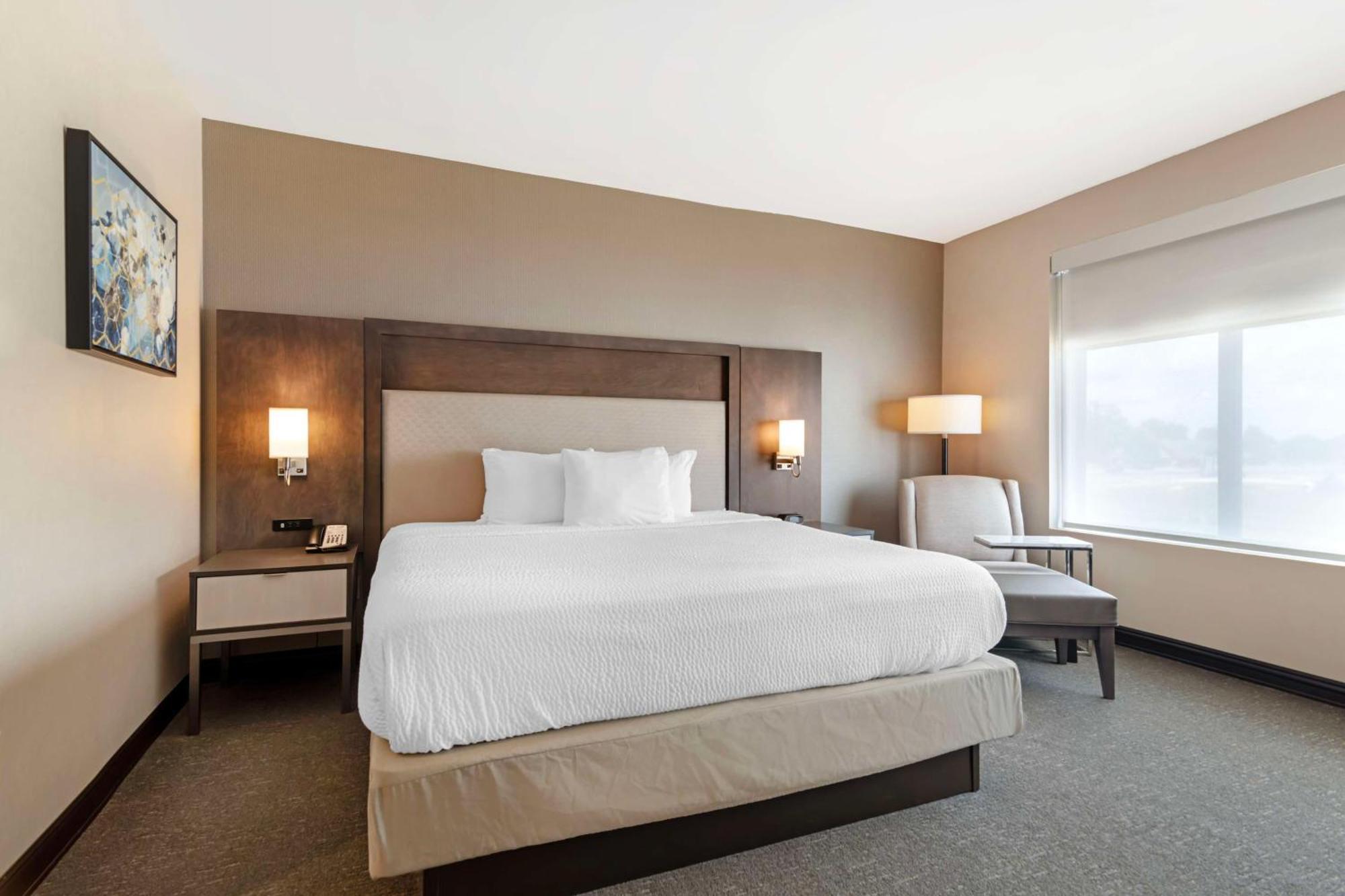 Best Western Plus Executive Residency Rigby'S Water World Hotel Уорнер-Робинс Экстерьер фото
